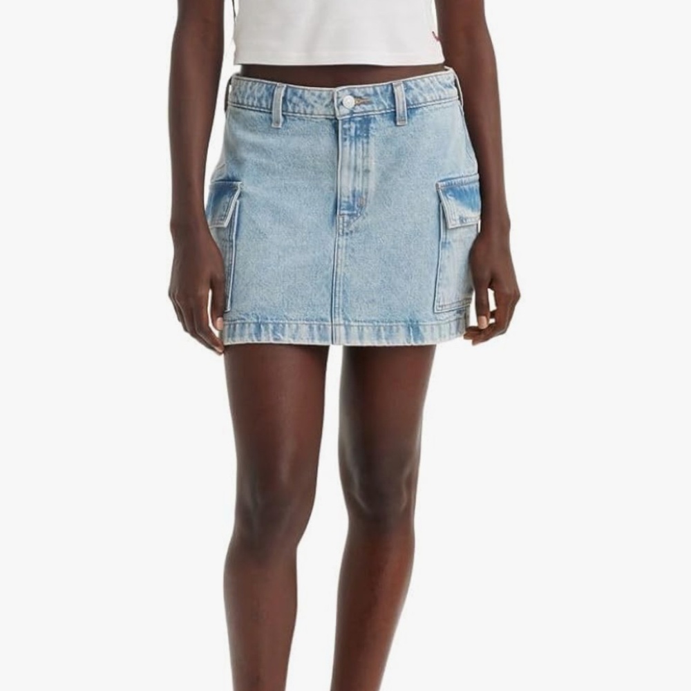 Levi’s Cargo Denim Miniskirt